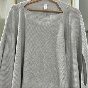 Lululemon Forward Flow Poncho Gray - OS